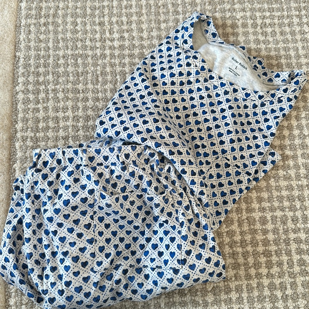 Roller Rabbit pajama set. Short sleeve and jogger style pants